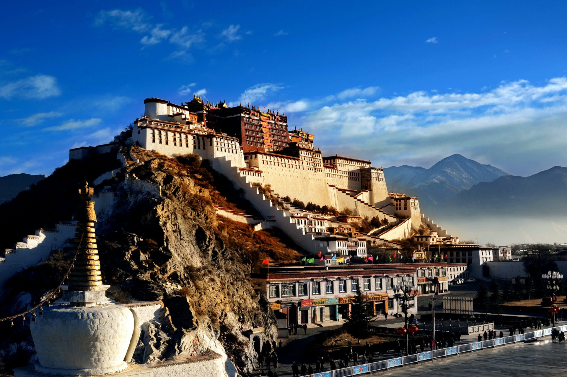 DISCOVER LHASA